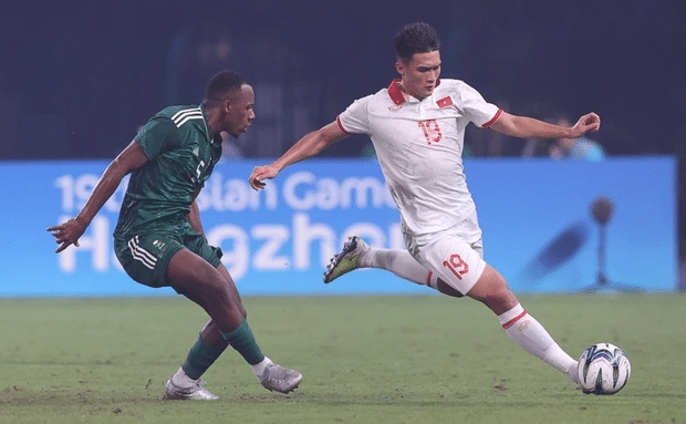Nhiều CLB V.League đang dần có xu hướng giảm sự phụ thuộc vào ngoại binh